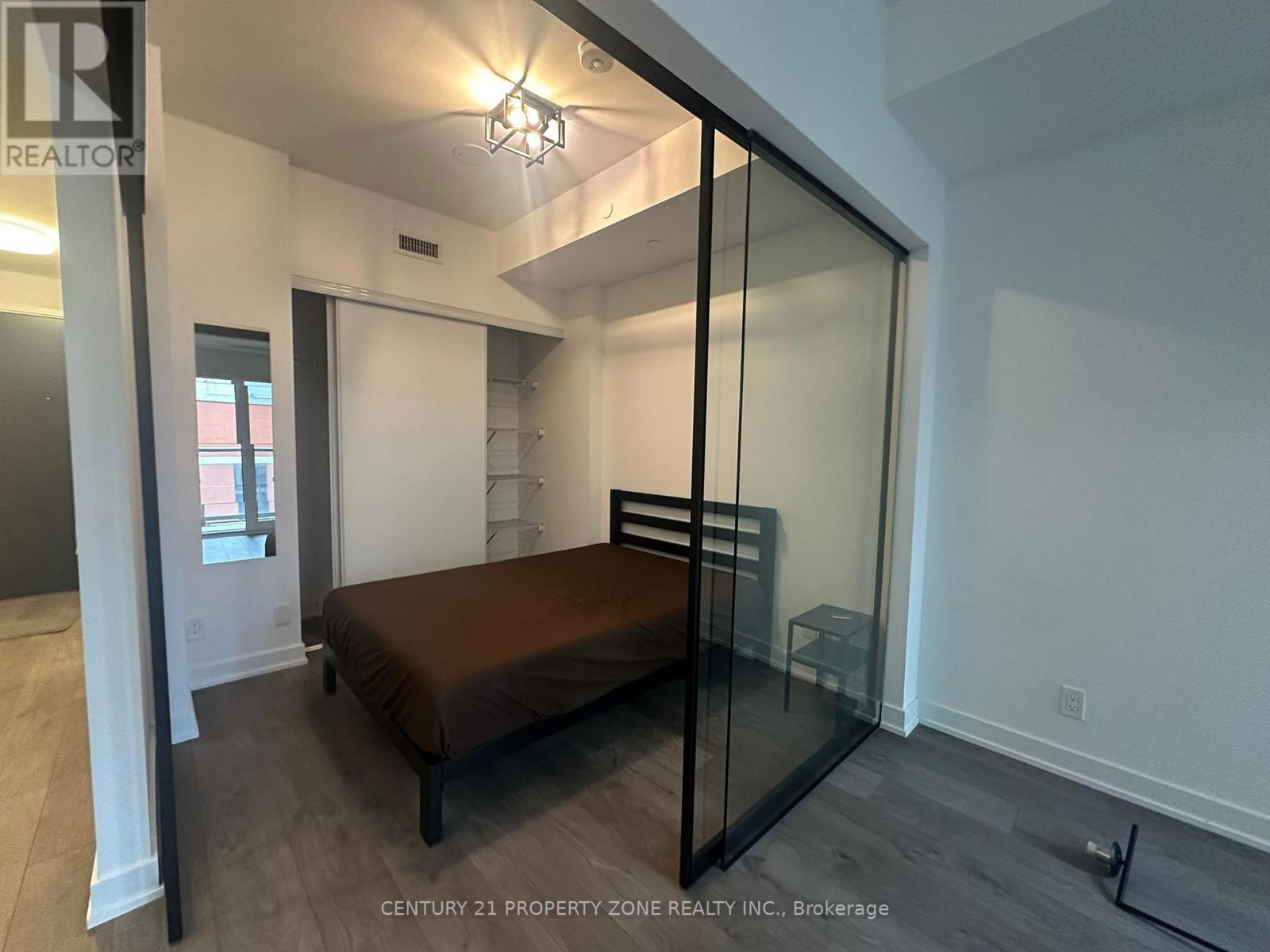 1510 - 108 Peter Street, Toronto, Ontario  M5V 0W2 - Photo 3 - C12699766