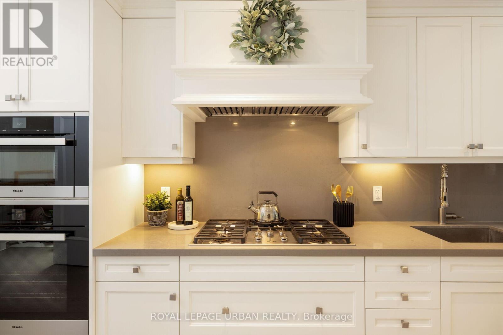 223 - 1900 Bayview Avenue, Toronto, Ontario  M4G 0A6 - Photo 11 - C12699824