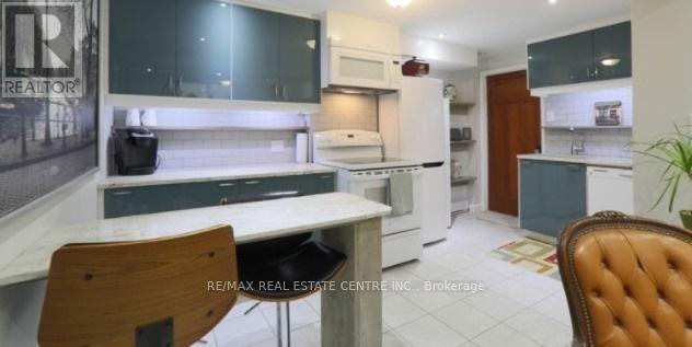 Lower - 1 Hiawatha Road, Toronto, Ontario  M4L 2X7 - Photo 1 - E12699790