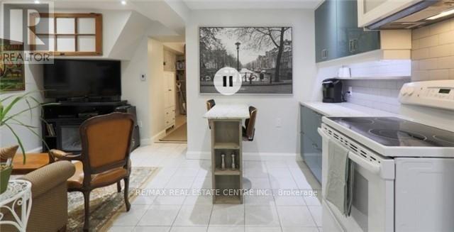 Lower - 1 Hiawatha Road, Toronto, Ontario  M4L 2X7 - Photo 3 - E12699790