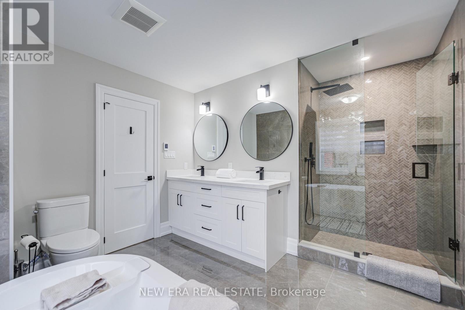 363 Rosebank Road, Pickering, Ontario  L1W 2N3 - Photo 33 - E12699844