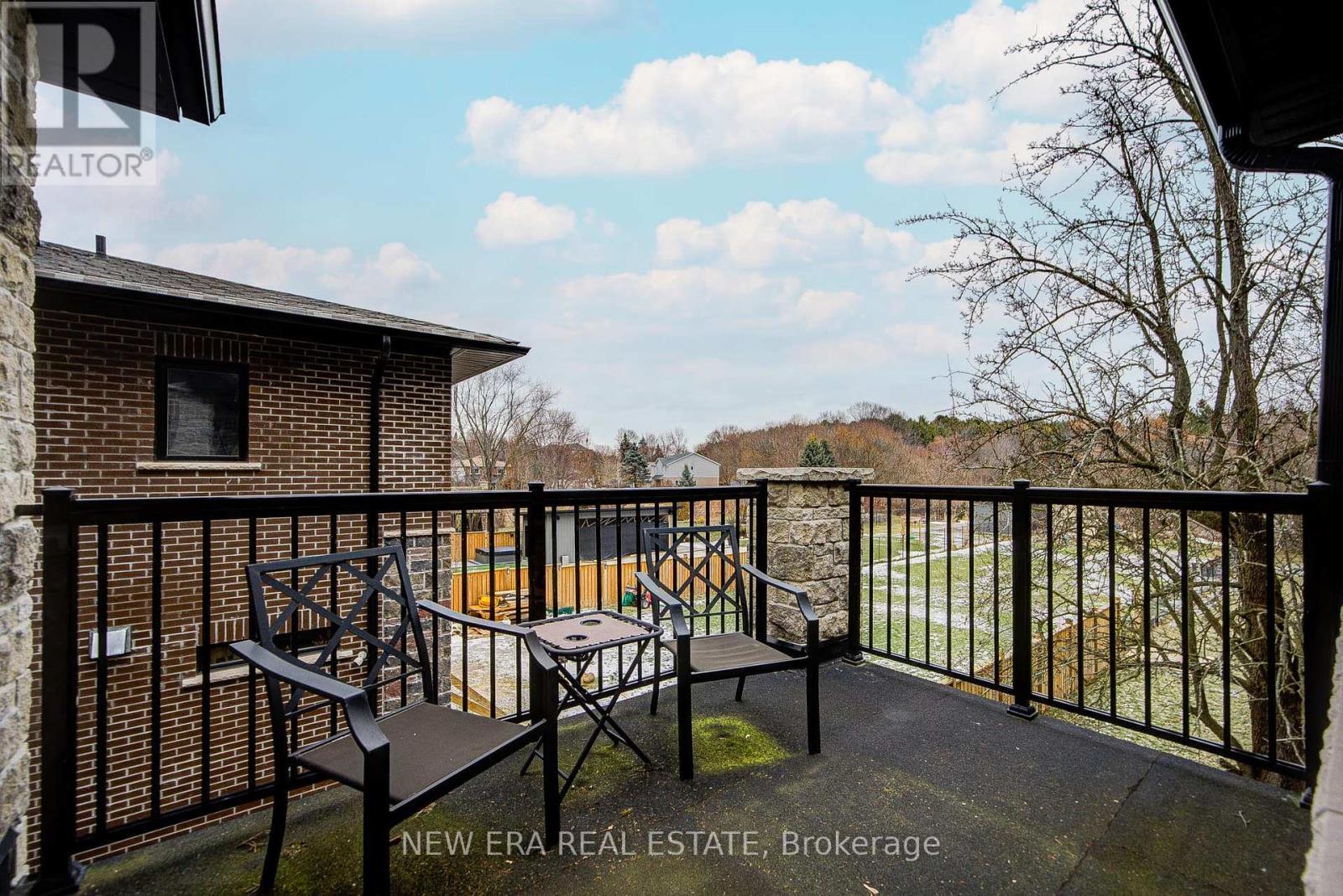 363 Rosebank Road, Pickering, Ontario  L1W 2N3 - Photo 34 - E12699844