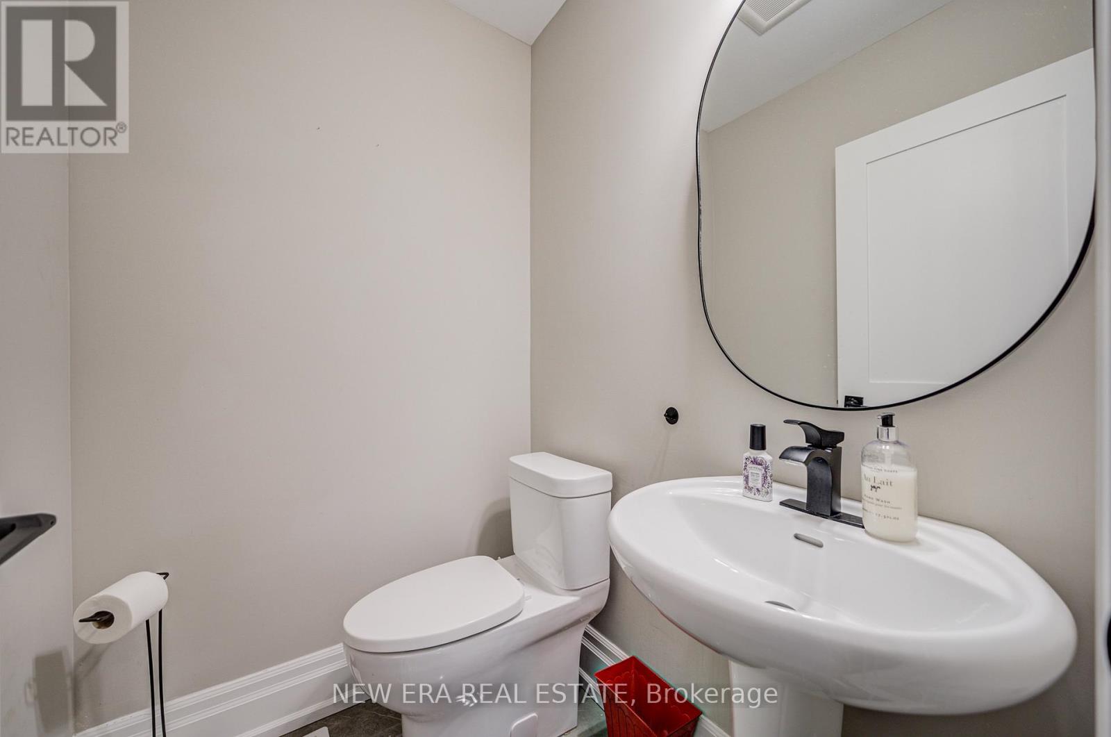 363 Rosebank Road, Pickering, Ontario  L1W 2N3 - Photo 8 - E12699844