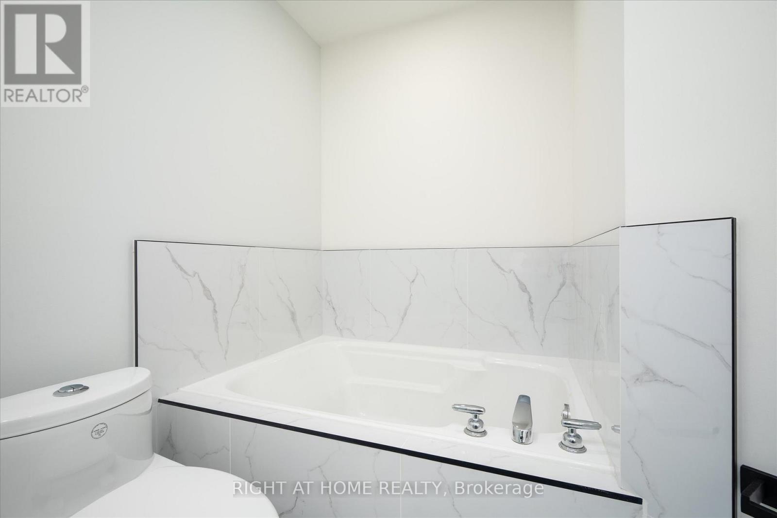 36 - 735 Sheppard Avenue W, Pickering, Ontario  L1V 7K5 - Photo 14 - E12699868