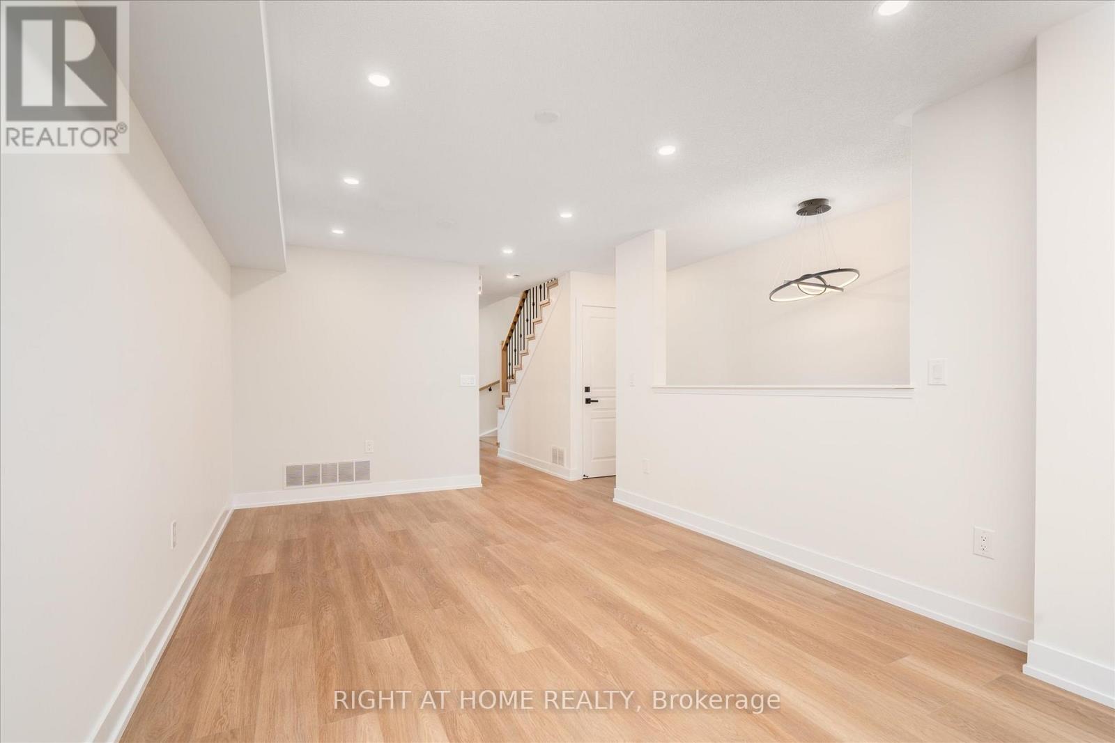 36 - 735 Sheppard Avenue W, Pickering, Ontario  L1V 7K5 - Photo 5 - E12699868