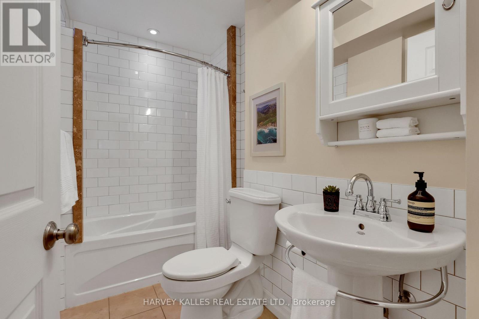 153 Sammon Avenue, Toronto, Ontario  M4J 1Y9 - Photo 26 - E12699872