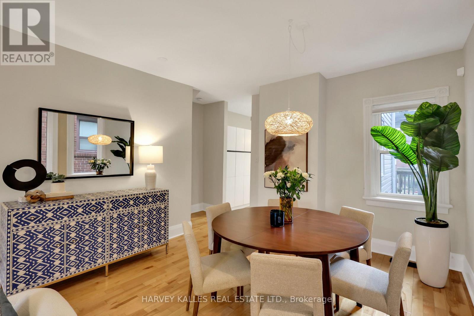 153 Sammon Avenue, Toronto, Ontario  M4J 1Y9 - Photo 8 - E12699872