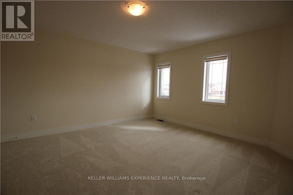 18 Mandley Street, Essa, Ontario  L0M 1B4 - Photo 6 - N12699772