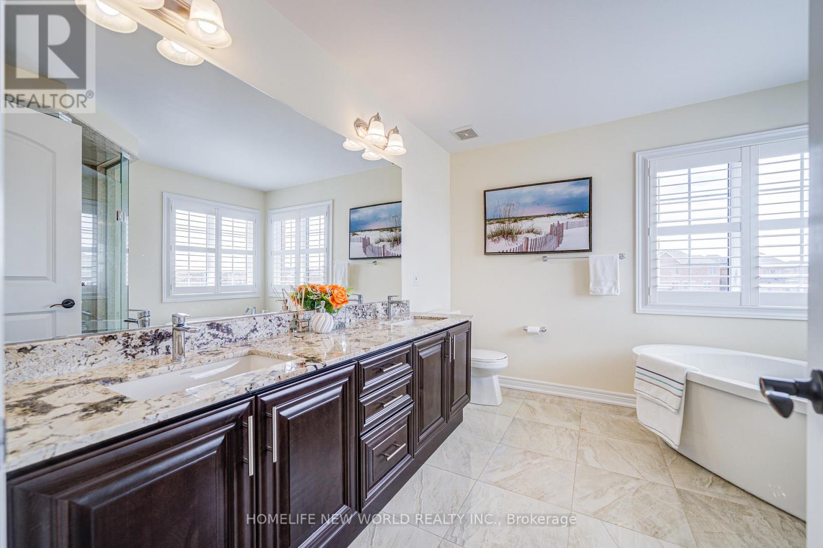 88 Roth Street, Aurora, Ontario  L4G 0W7 - Photo 36 - N12699798