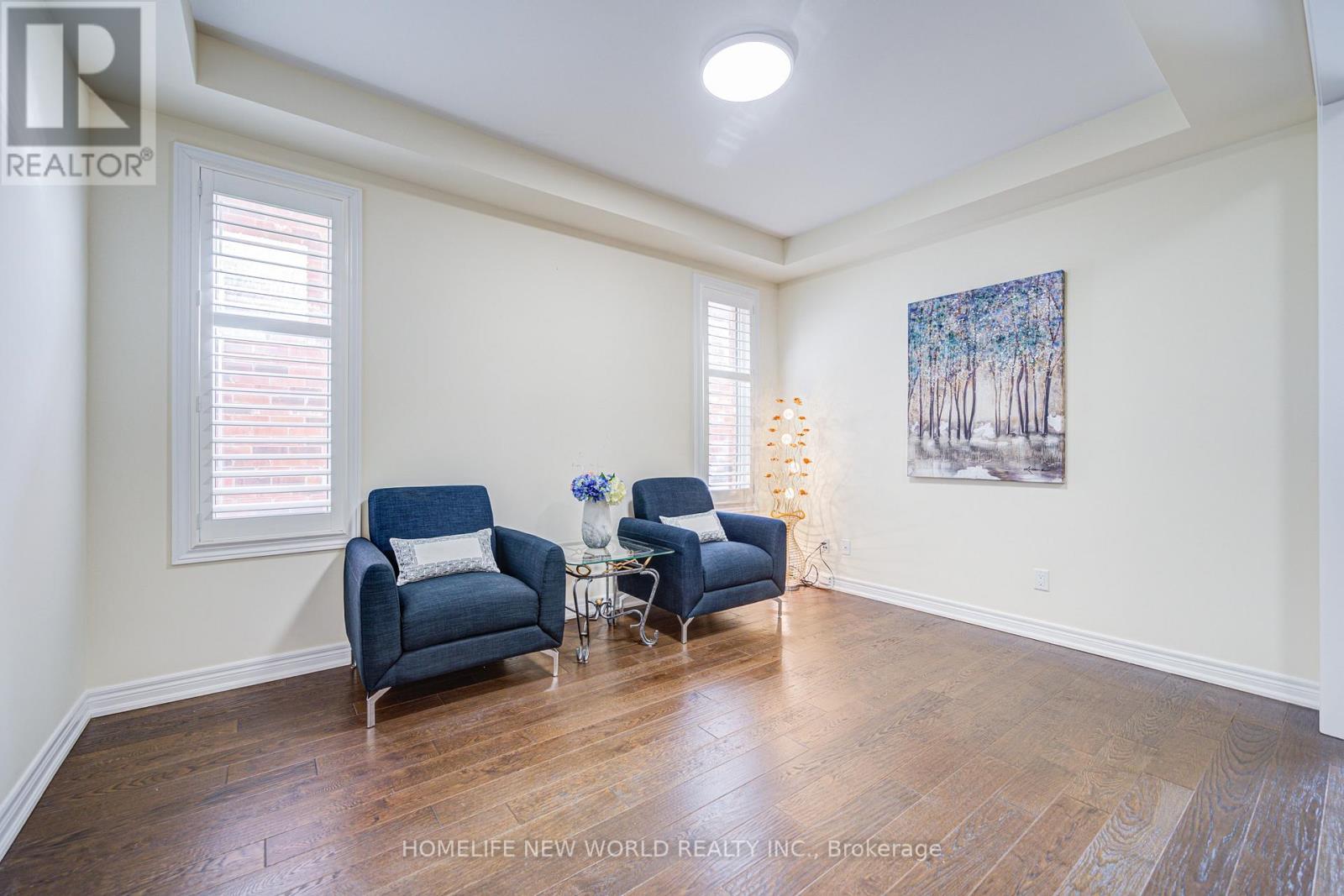 88 Roth Street, Aurora, Ontario  L4G 0W7 - Photo 7 - N12699798