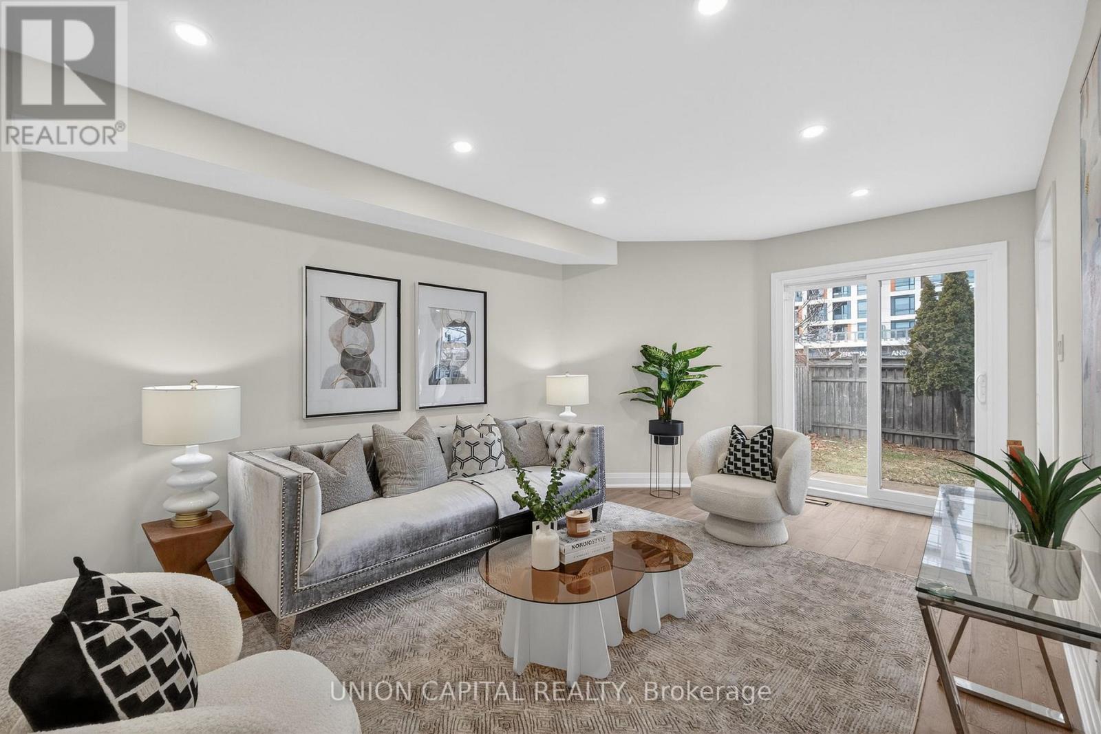 45 Chilmar Crescent, Vaughan, Ontario  L4J 6Y5 - Photo 10 - N12699834