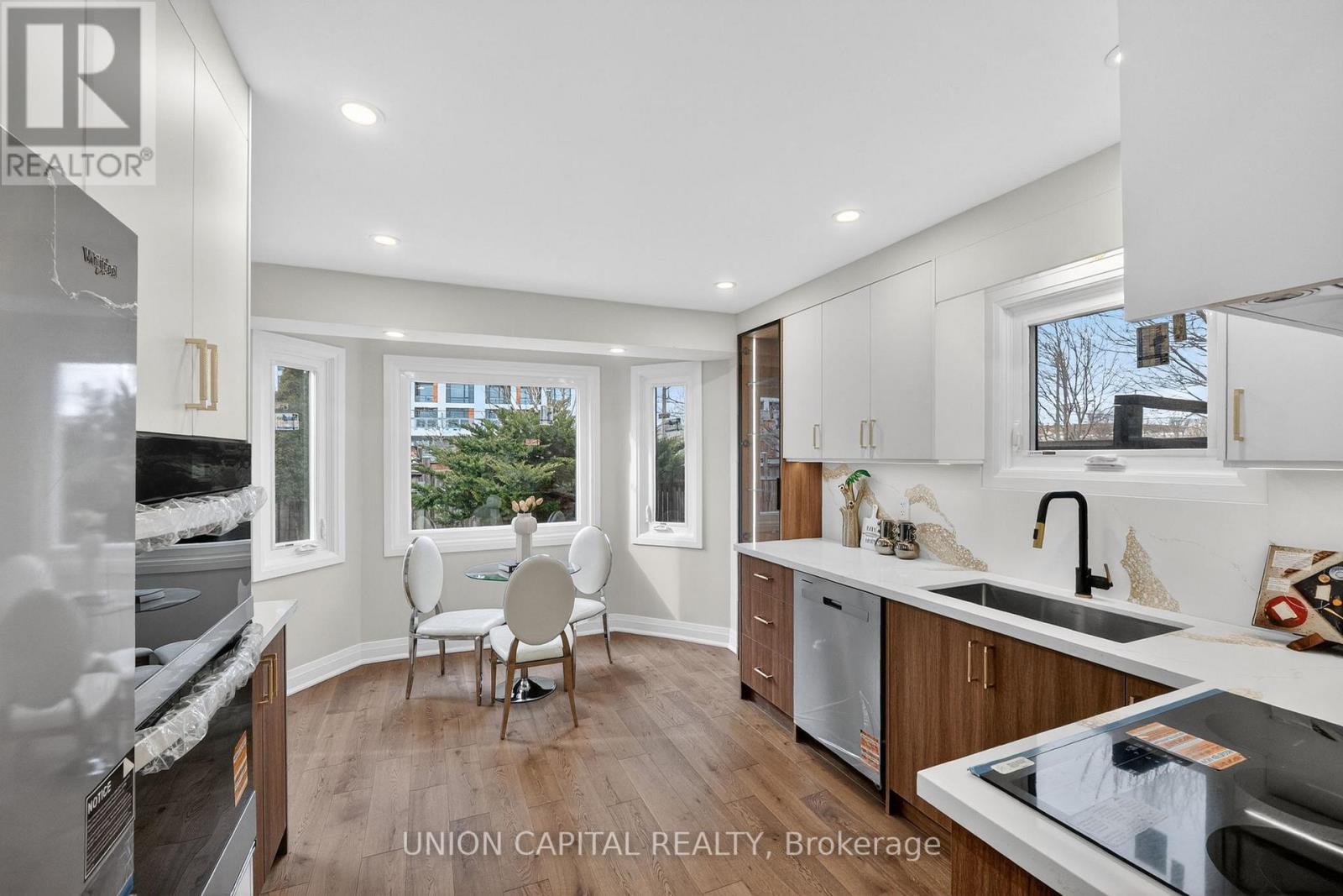 45 Chilmar Crescent, Vaughan, Ontario  L4J 6Y5 - Photo 11 - N12699834