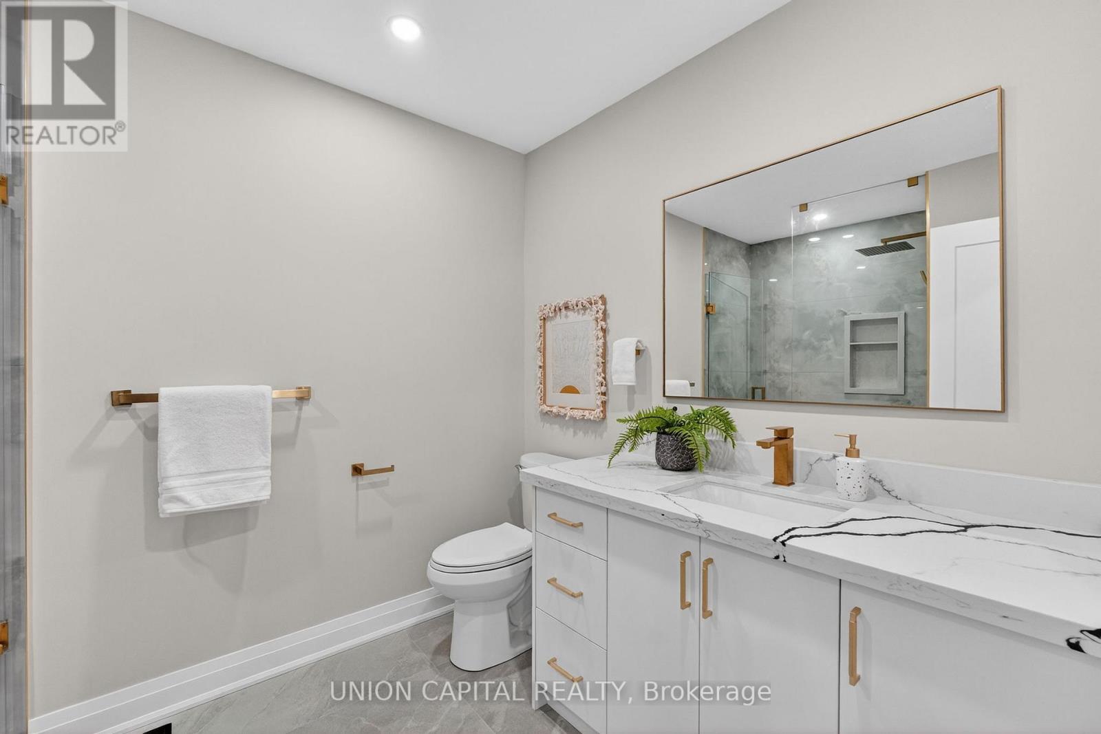 45 Chilmar Crescent, Vaughan, Ontario  L4J 6Y5 - Photo 22 - N12699834