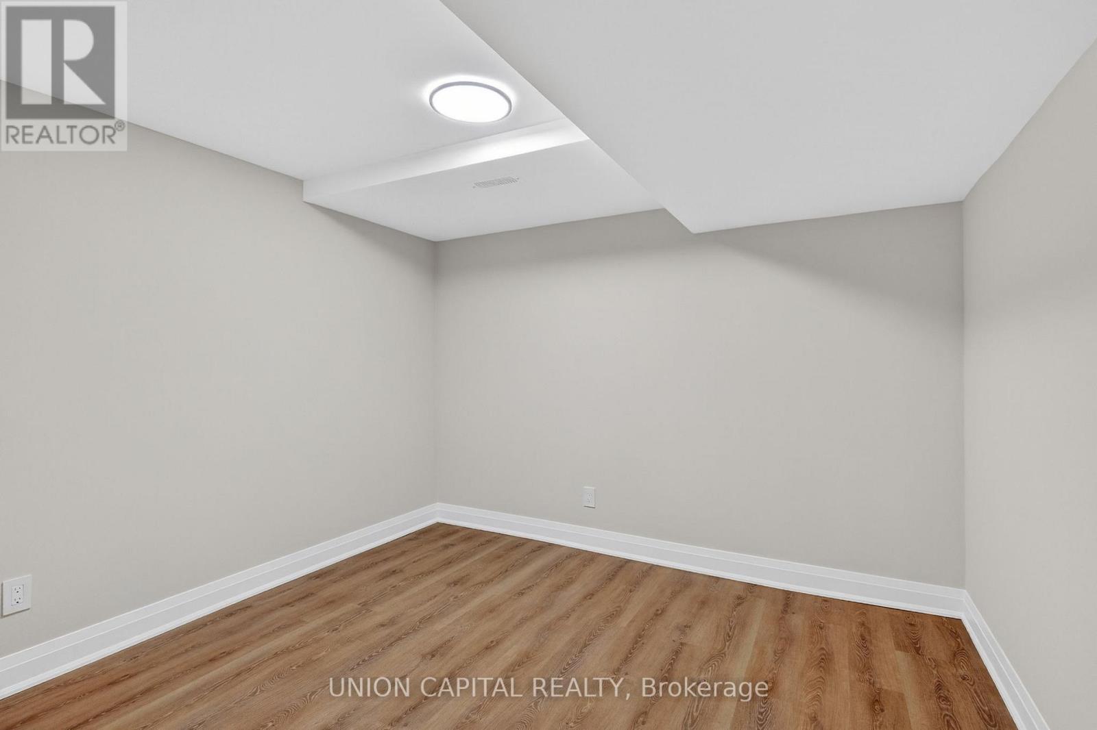 45 Chilmar Crescent, Vaughan, Ontario  L4J 6Y5 - Photo 25 - N12699834