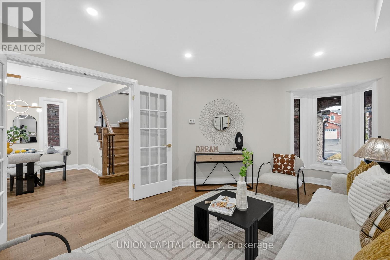 45 Chilmar Crescent, Vaughan, Ontario  L4J 6Y5 - Photo 7 - N12699834