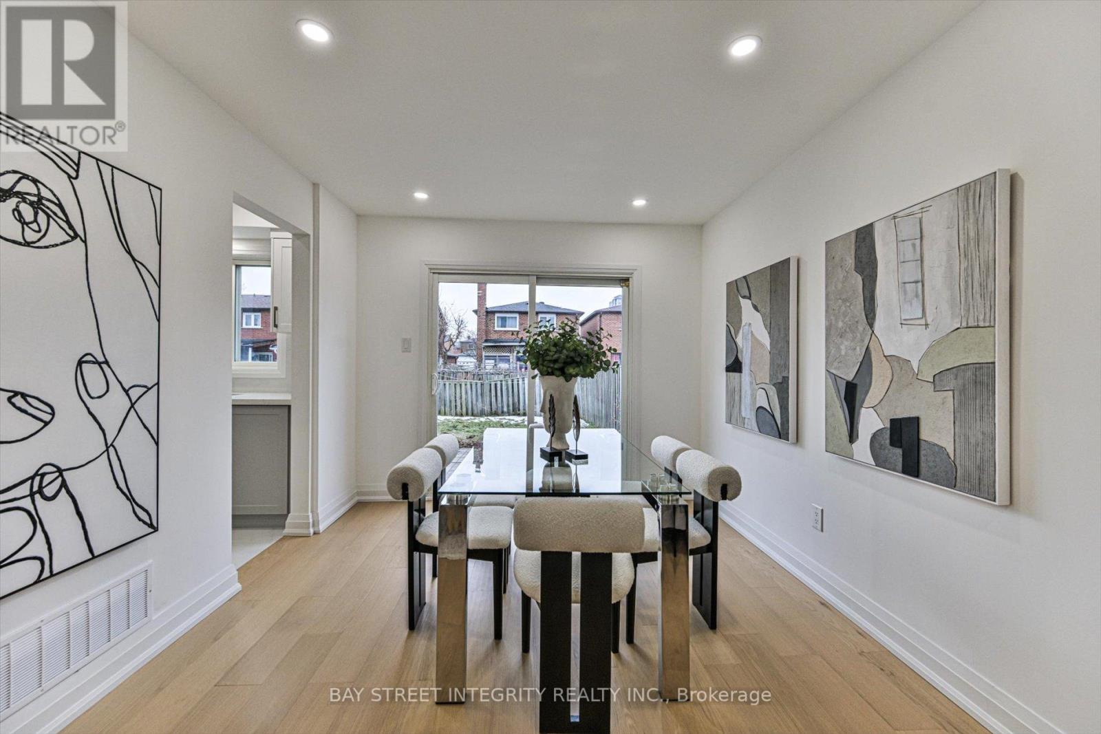 116 Kenley Crescent, Markham, Ontario  L3R 6X5 - Photo 7 - N12699842