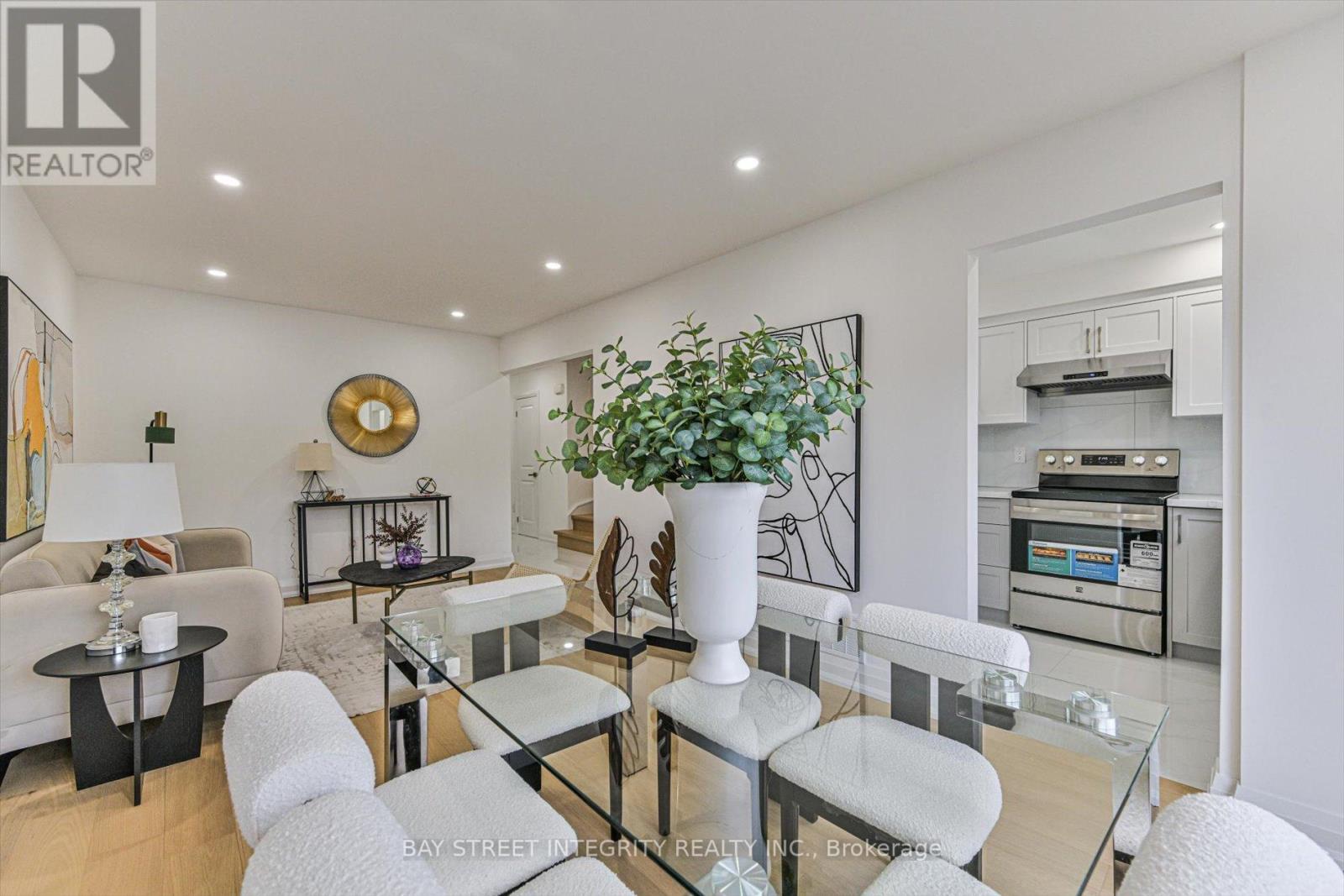 116 Kenley Crescent, Markham, Ontario  L3R 6X5 - Photo 9 - N12699842