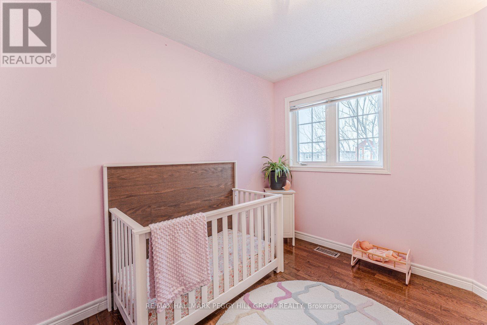 179 Warwick Crescent, Newmarket, Ontario  L3X 2S3 - Photo 8 - N12699864