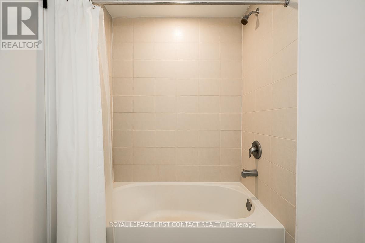 209 - 1 Chef Lane, Barrie, Ontario  L9J 0T1 - Photo 31 - S12699840