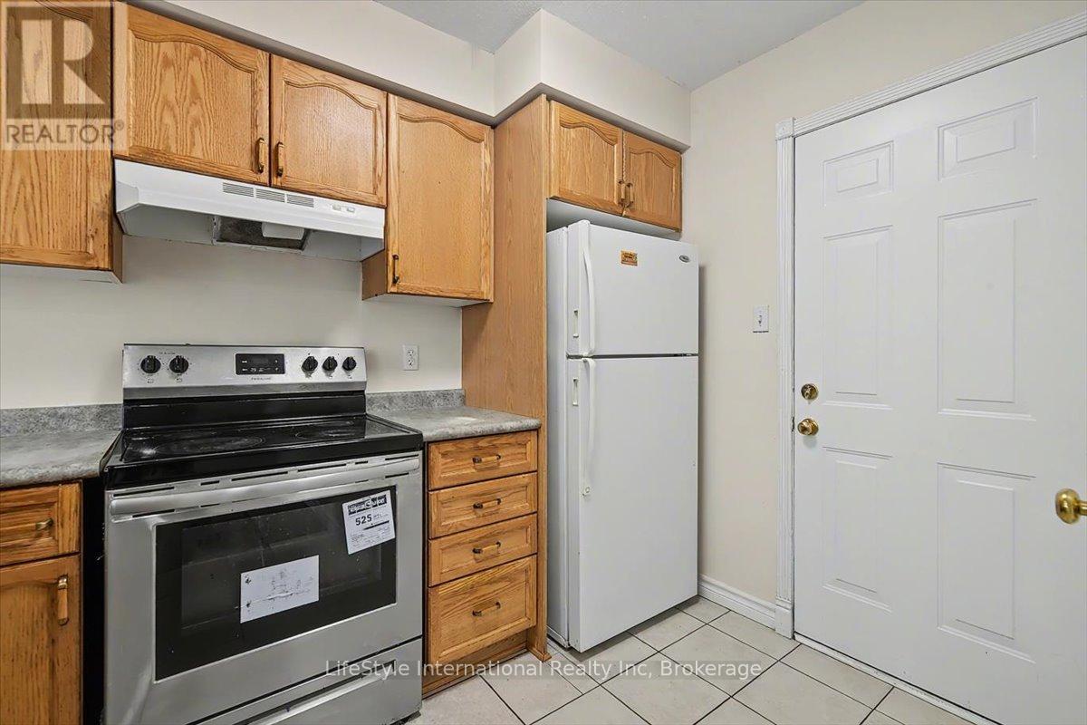 3 Sandcreek Lane, Guelph (Grange Road), Ontario  N1E 7K7 - Photo 13 - X12699936