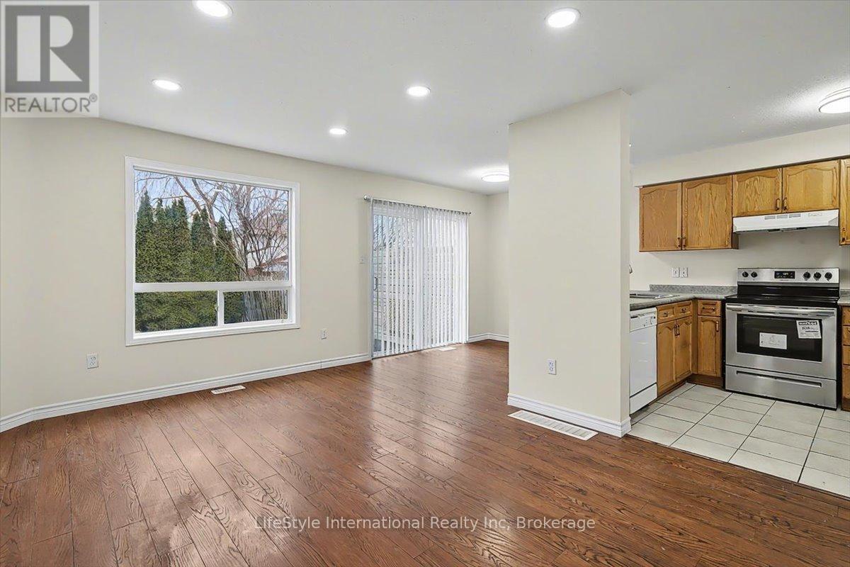 3 Sandcreek Lane, Guelph (Grange Road), Ontario  N1E 7K7 - Photo 6 - X12699936