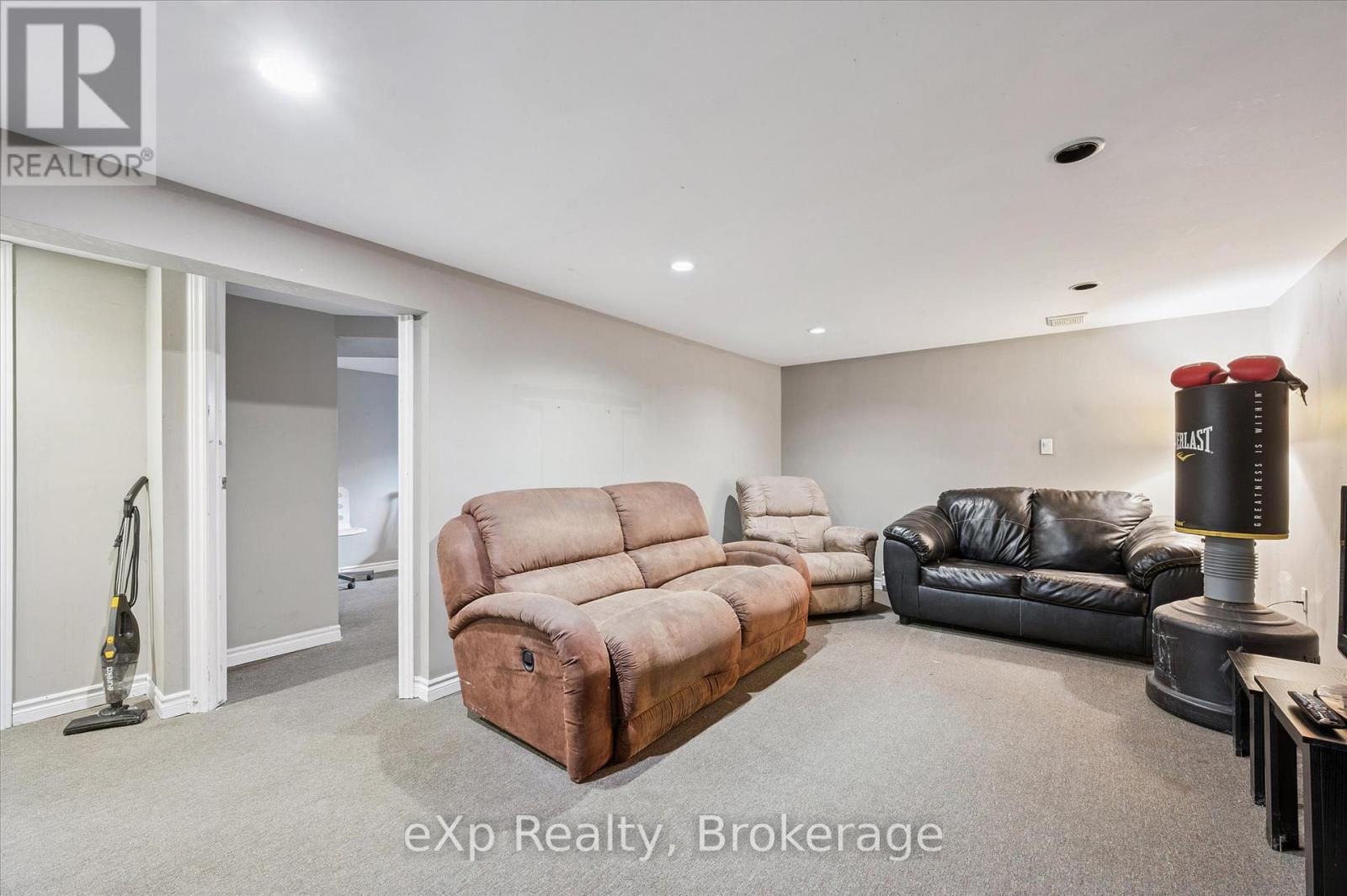 56 Wilsonview Avenue, Guelph (Dovercliffe Park/old University), Ontario  N1G 2Z9 - Photo 16 - X12699962