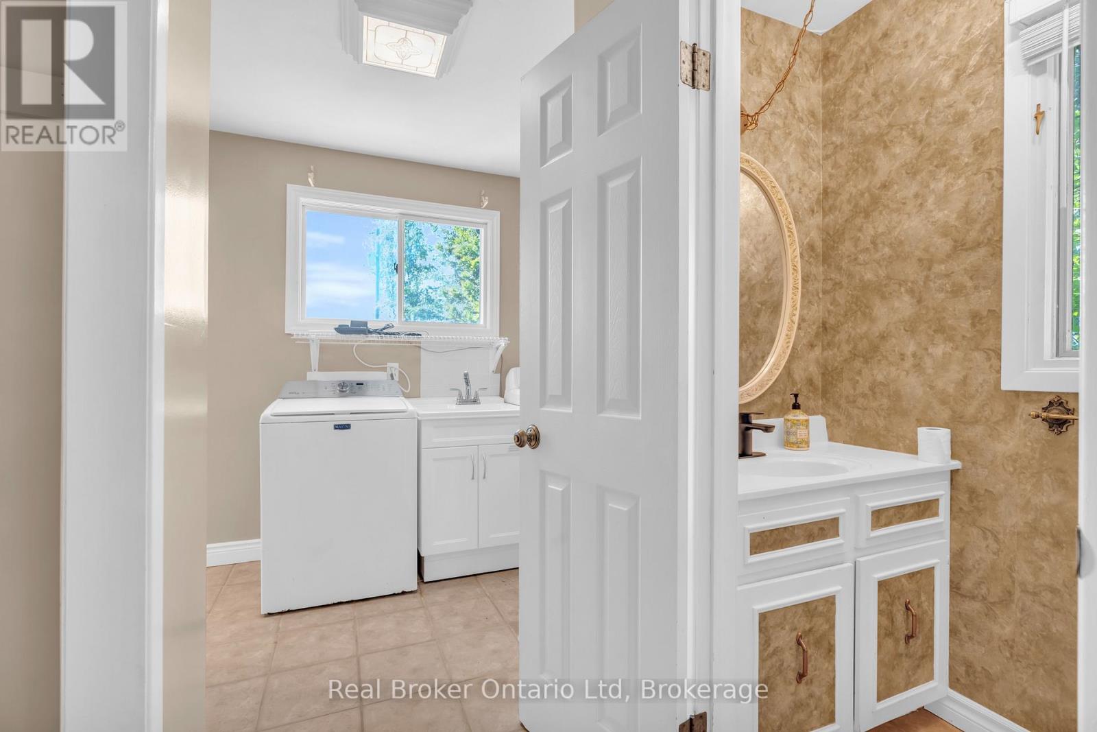 4502 Wellington Road 35 Road, Puslinch, Ontario  N1H 6J3 - Photo 14 - X12699986