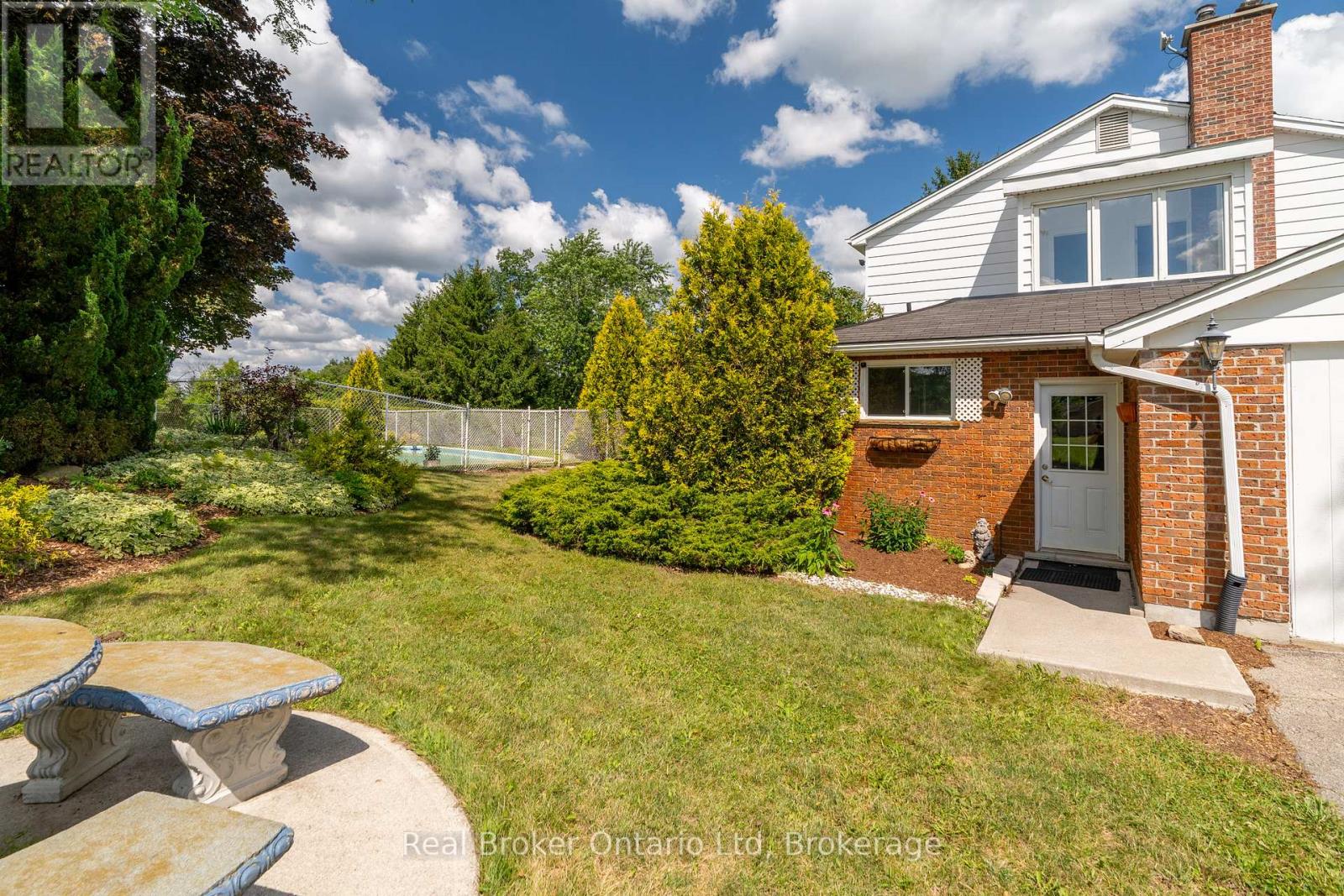 4502 Wellington Road 35 Road, Puslinch, Ontario  N1H 6J3 - Photo 36 - X12699986