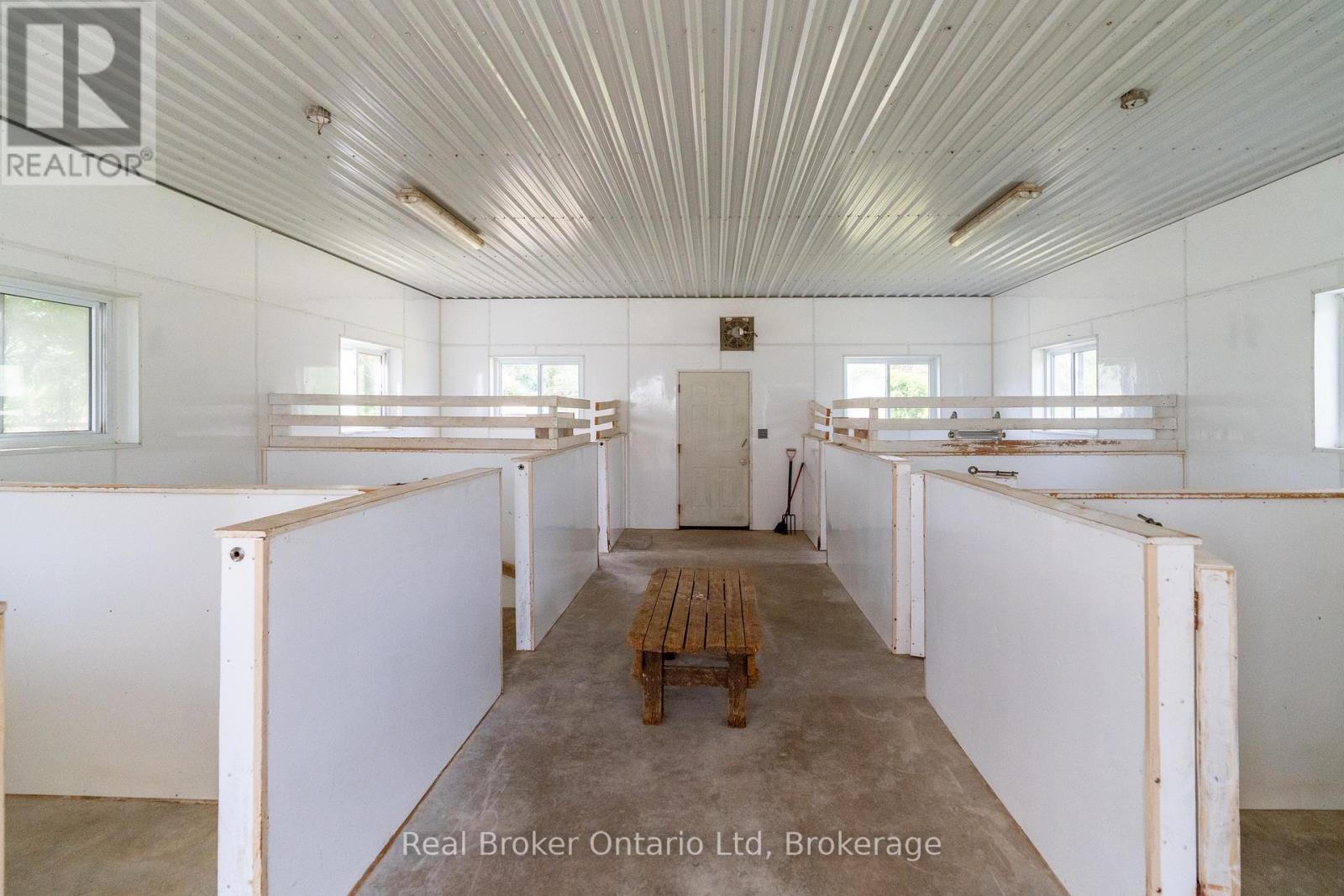 4502 Wellington Road 35 Road, Puslinch, Ontario  N1H 6J3 - Photo 45 - X12699986