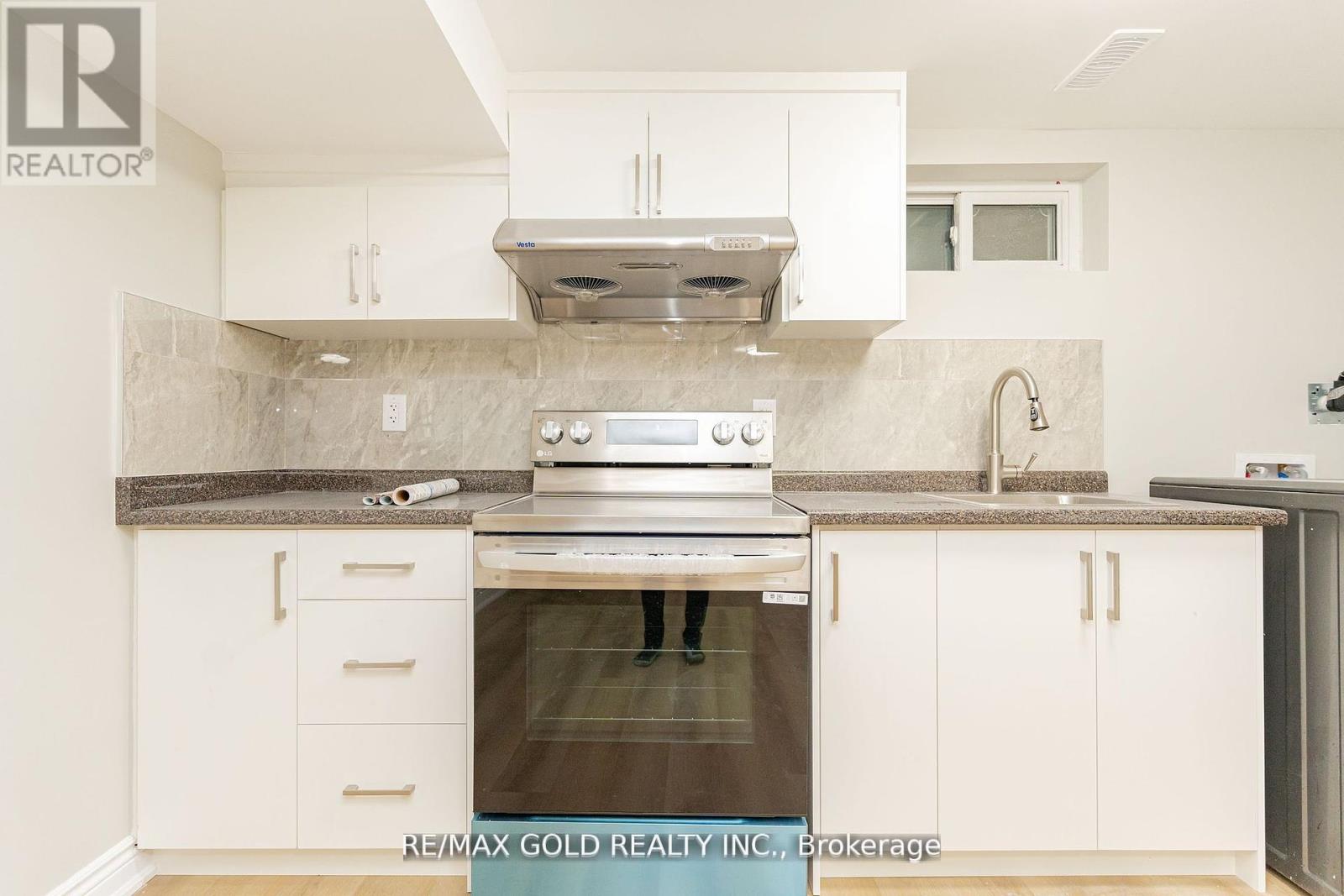 136 Bartley Bull Parkway, Brampton, Ontario  L6W 2J9 - Photo 10 - W12699760