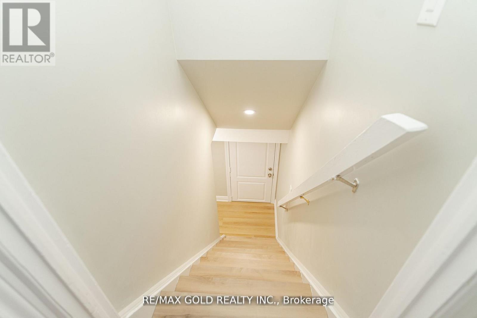 136 Bartley Bull Parkway, Brampton, Ontario  L6W 2J9 - Photo 6 - W12699760