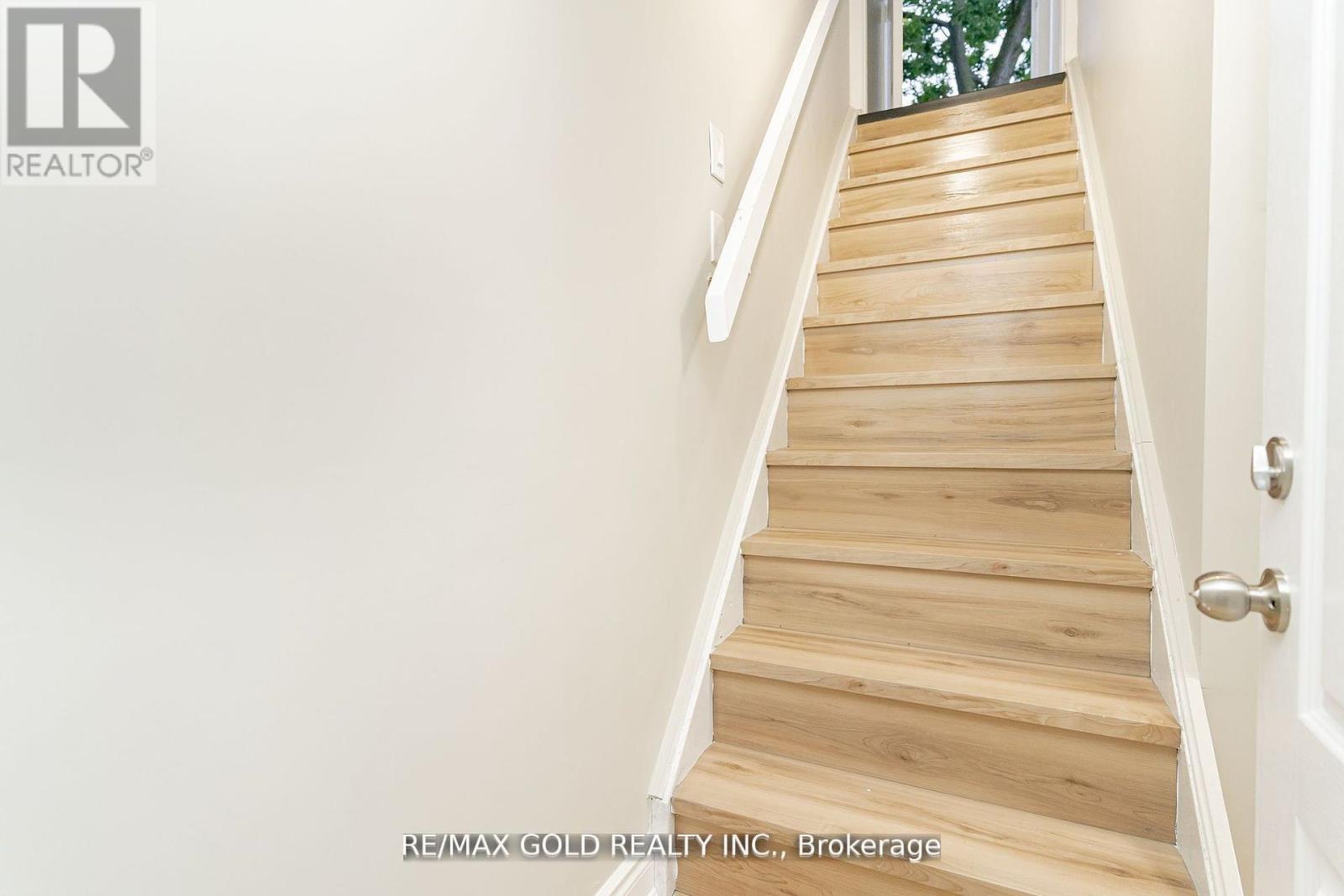 136 Bartley Bull Parkway, Brampton, Ontario  L6W 2J9 - Photo 7 - W12699760