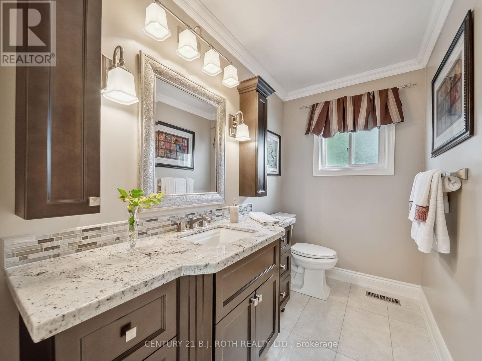 18 Claypine Trail, Brampton, Ontario  L6V 3L9 - Photo 13 - W12699764