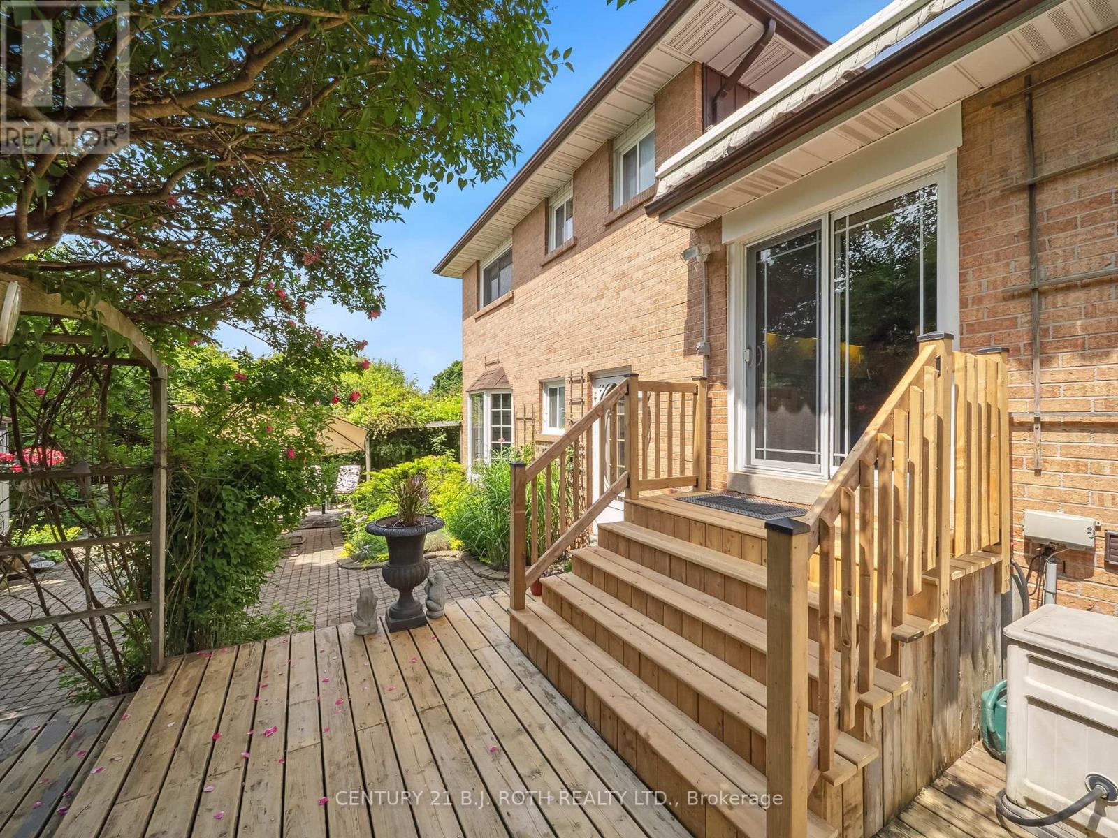 18 Claypine Trail, Brampton, Ontario  L6V 3L9 - Photo 25 - W12699764