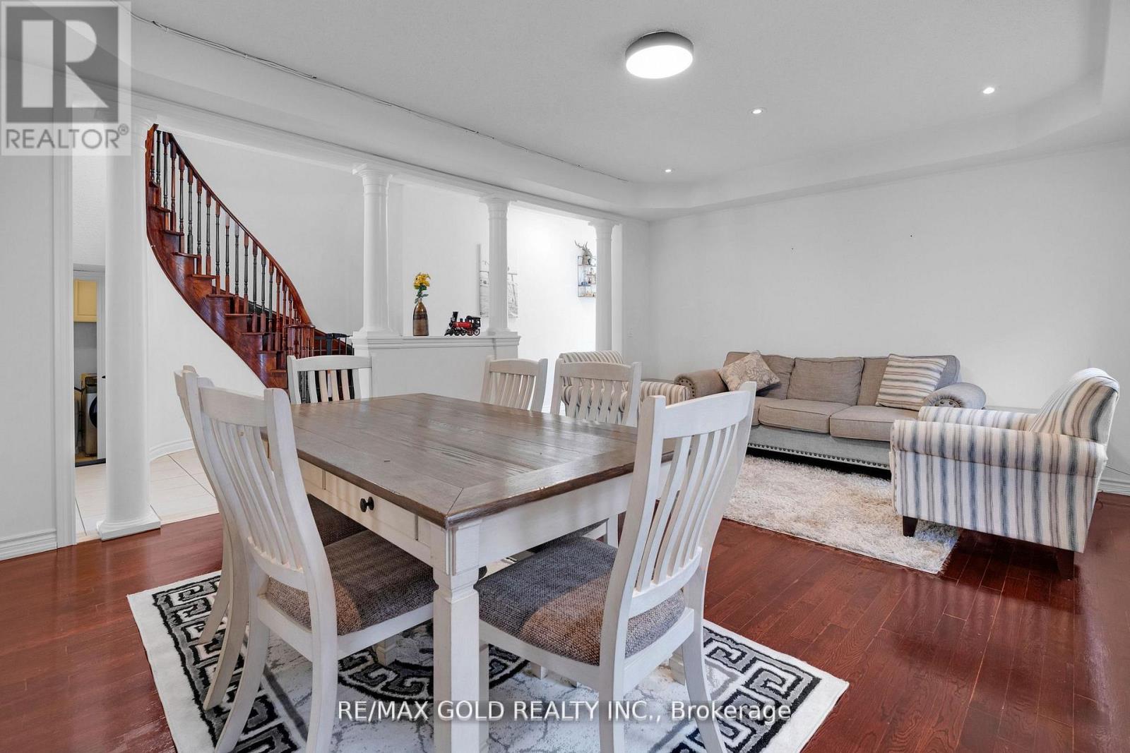 39 Darren Road, Brampton, Ontario  L6P 1Z5 - Photo 12 - W12699774