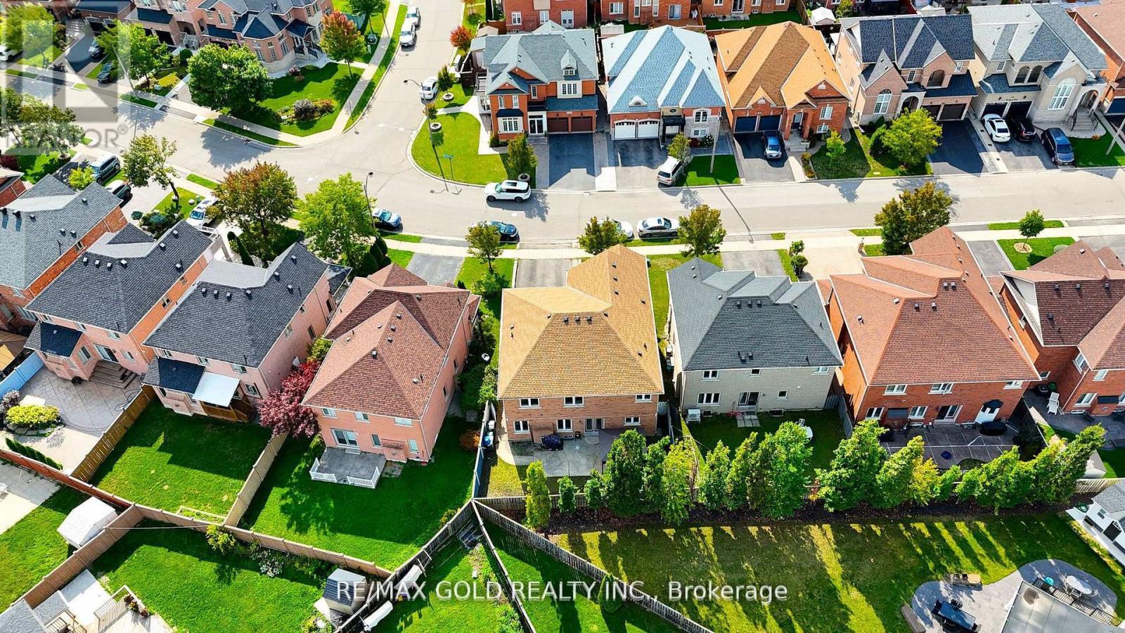 39 Darren Road, Brampton, Ontario  L6P 1Z5 - Photo 45 - W12699774