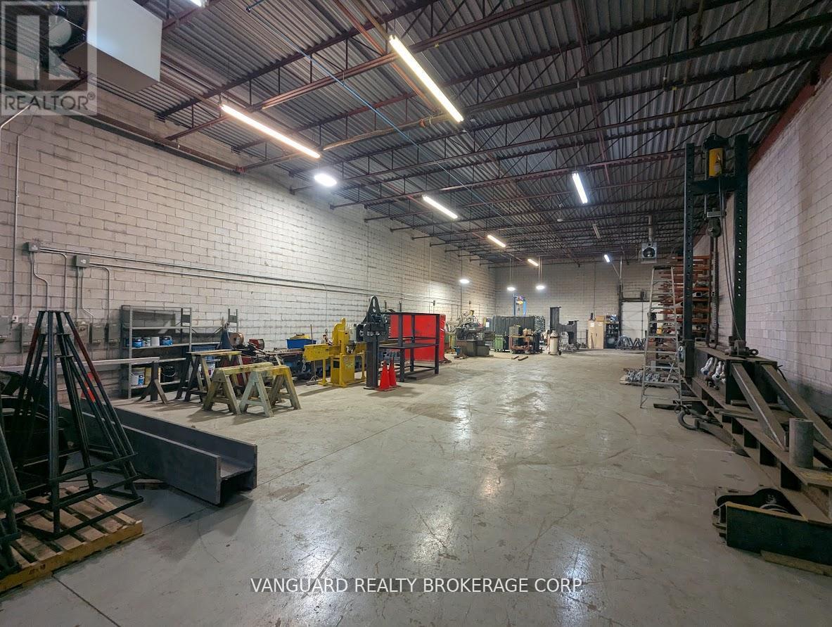 8 - 1750 Courtneypark Drive, Mississauga, Ontario  L5T 1W1 - Photo 8 - W12699794