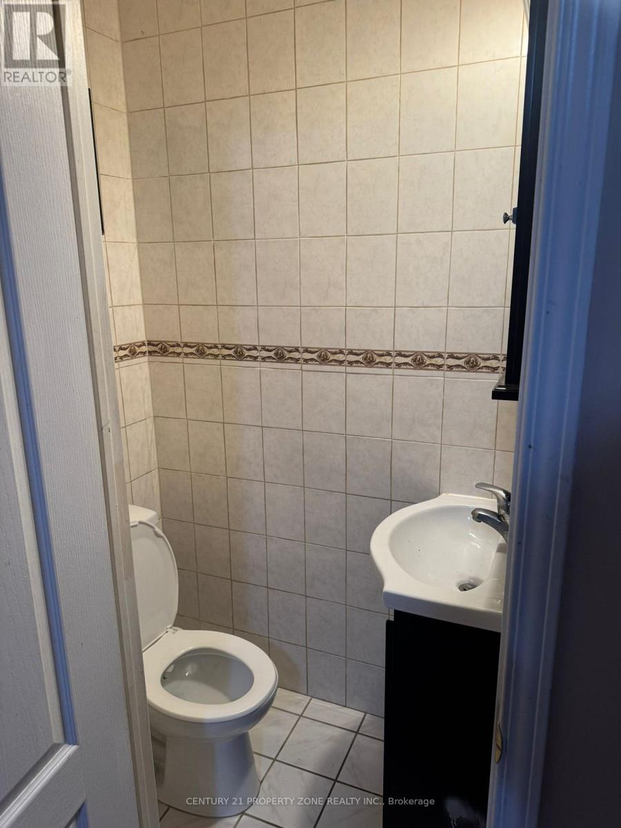 7294 Shallford Road E, Mississauga, Ontario  L4T 2P7 - Photo 11 - W12699808