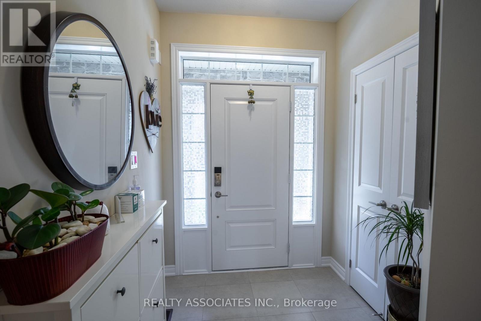 3333 Mockingbird Common, Oakville, Ontario  L6H 0X1 - Photo 6 - W12699812