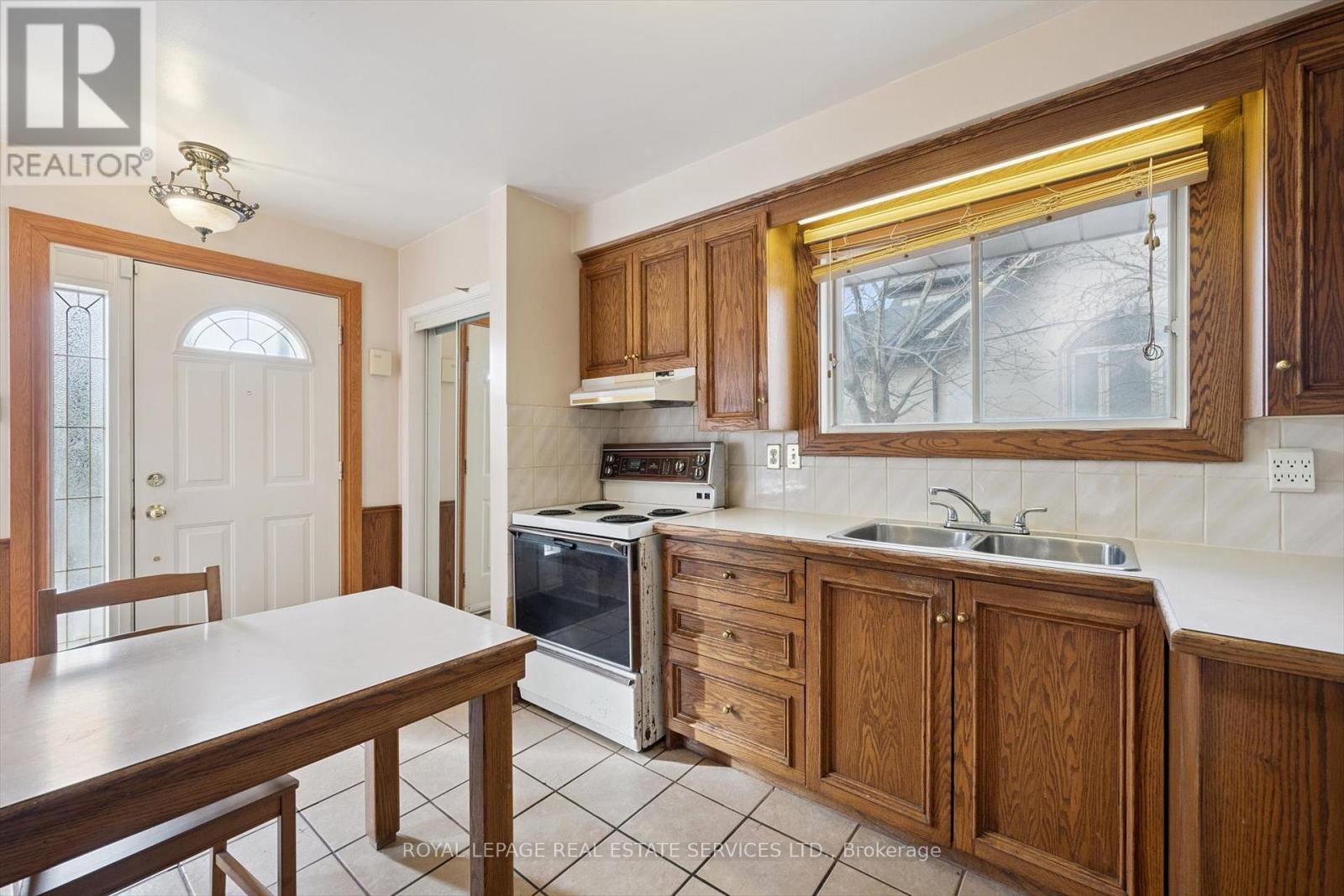 4169 Wilcox Road, Mississauga, Ontario  L4Z 1B9 - Photo 9 - W12699814