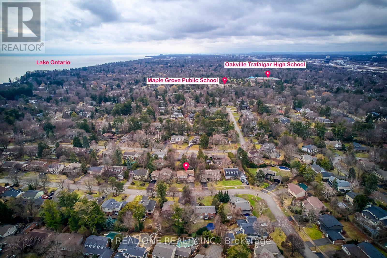 284 Beechfield Road, Oakville, Ontario  L6J 5H7 - Photo 10 - W12699826