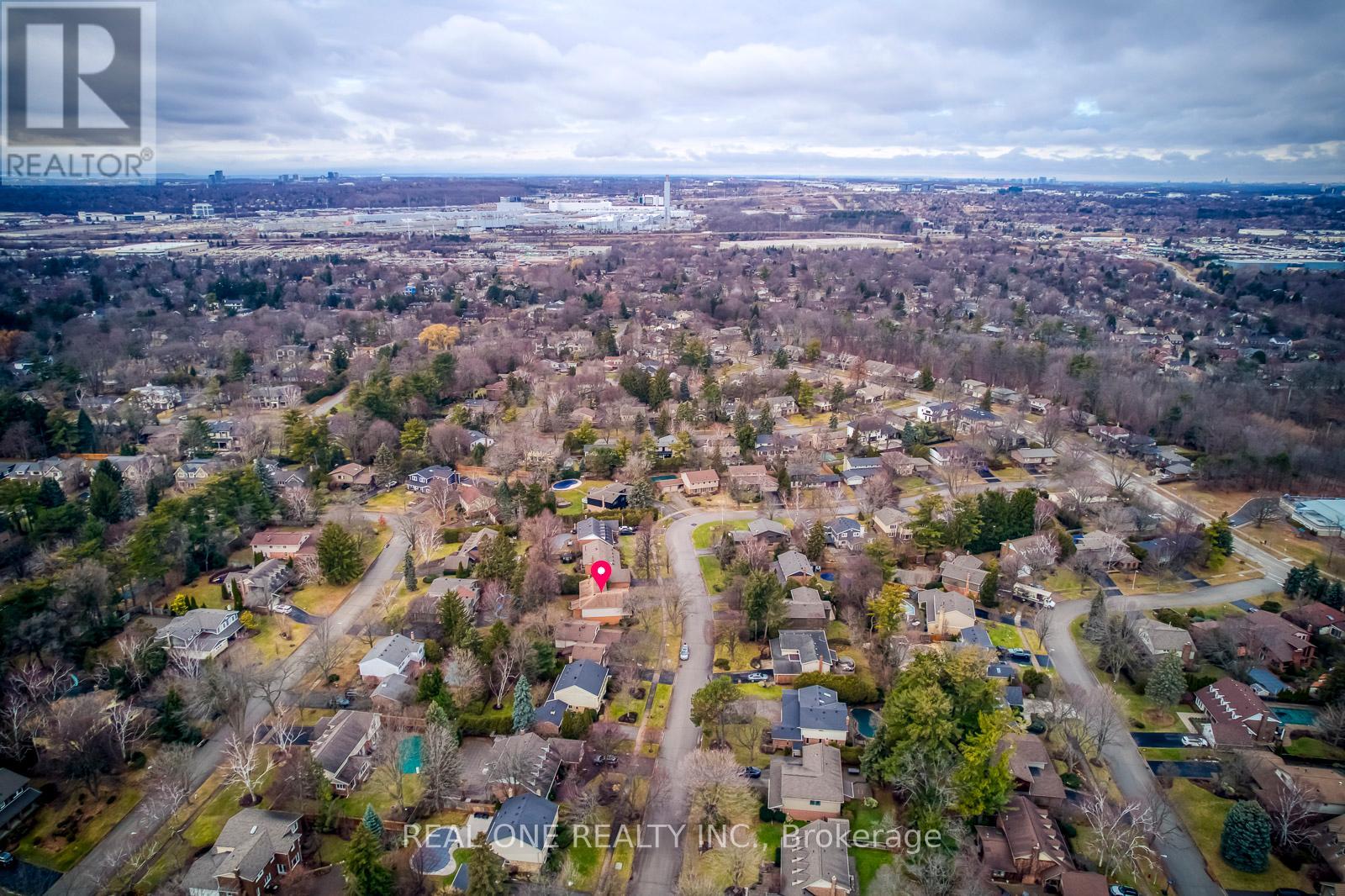 284 Beechfield Road, Oakville, Ontario  L6J 5H7 - Photo 17 - W12699826