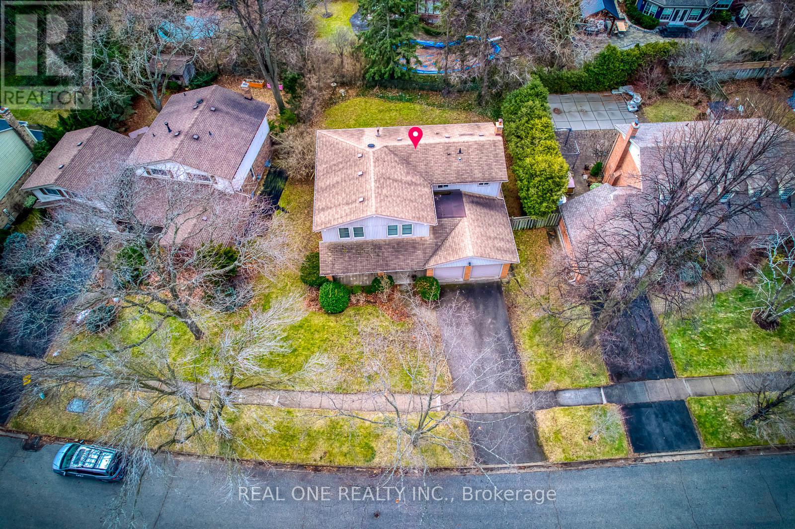 284 Beechfield Road, Oakville, Ontario  L6J 5H7 - Photo 4 - W12699826