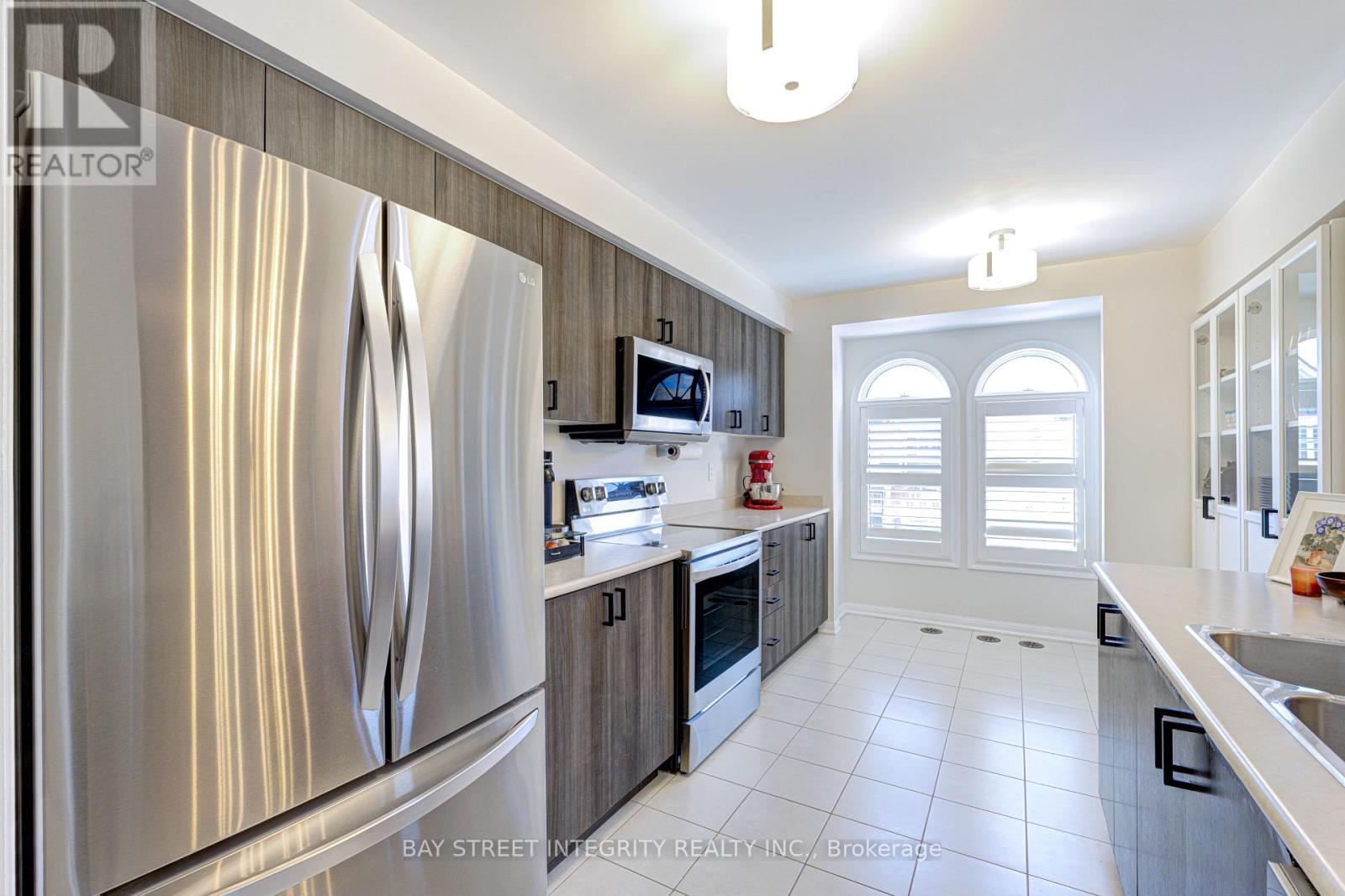 1033 Stemman Place, Milton, Ontario  L9T 8R1 - Photo 17 - W12699846