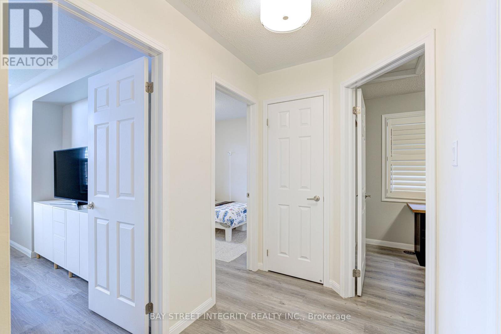 1033 Stemman Place, Milton, Ontario  L9T 8R1 - Photo 32 - W12699846