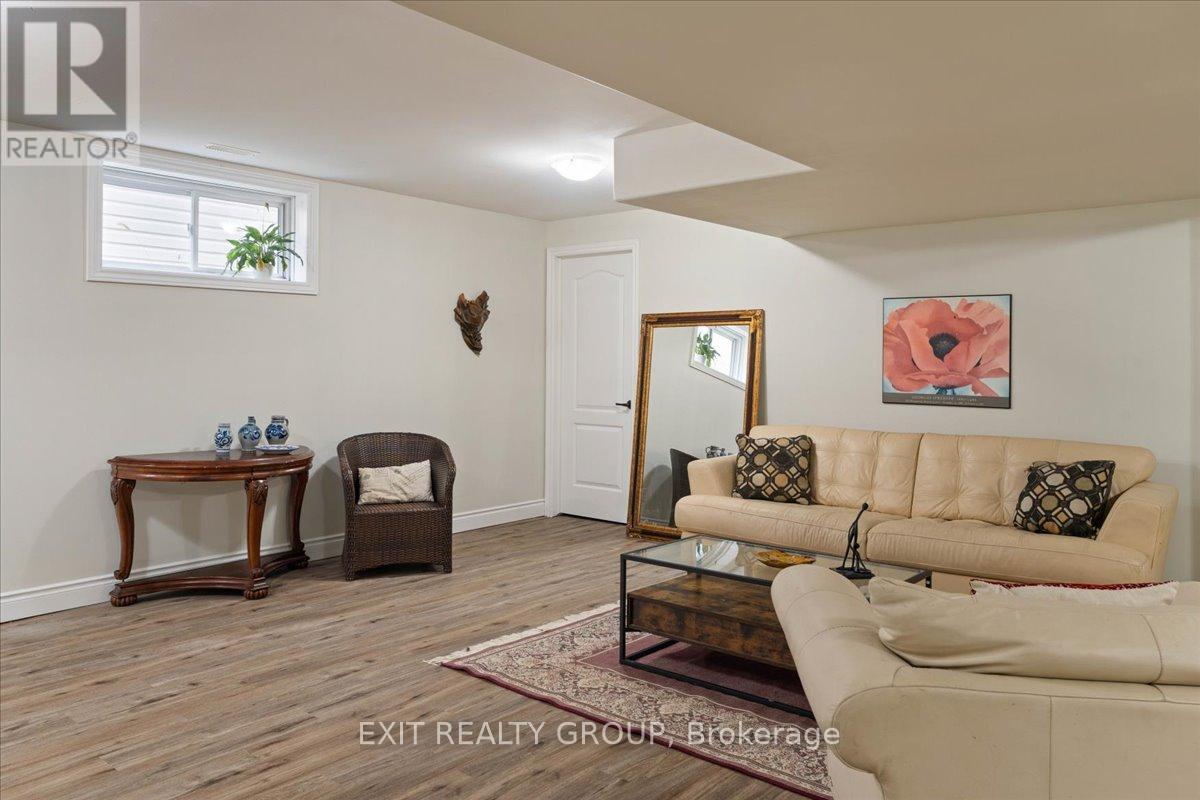 35 Ledgerock Court, Quinte West, Ontario  K8R 0A1 - Photo 34 - X12699904