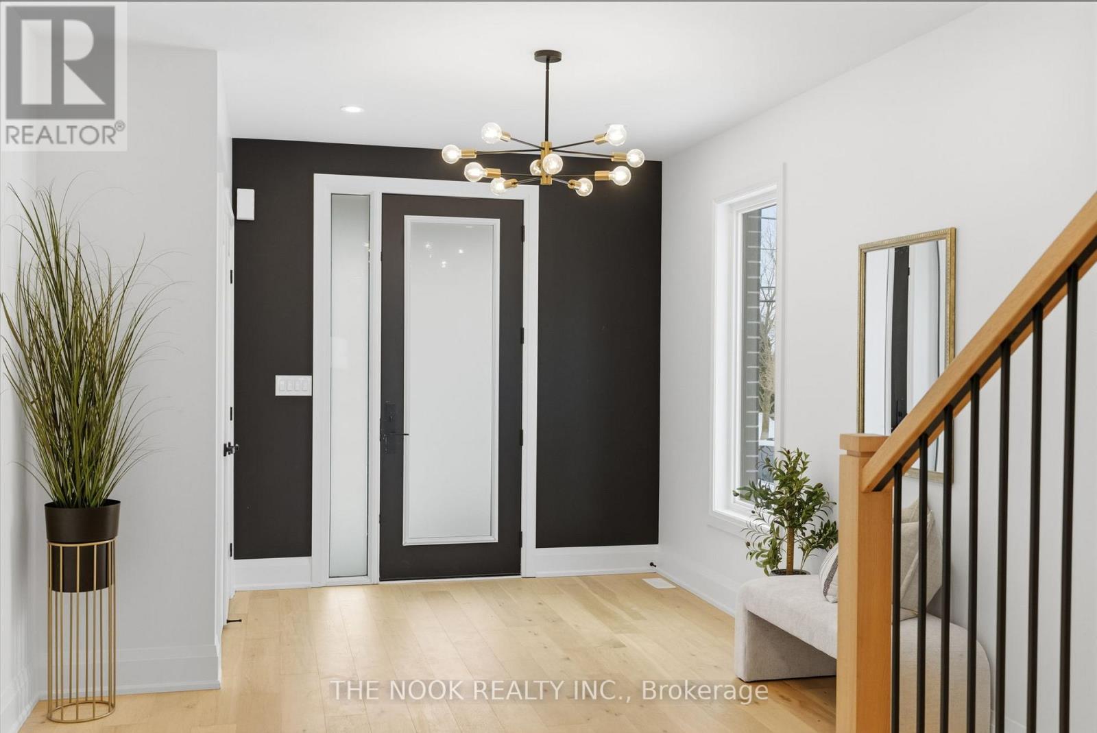 678 Otonabee Drive, Peterborough, Ontario  K9J 7P9 - Photo 4 - X12700068