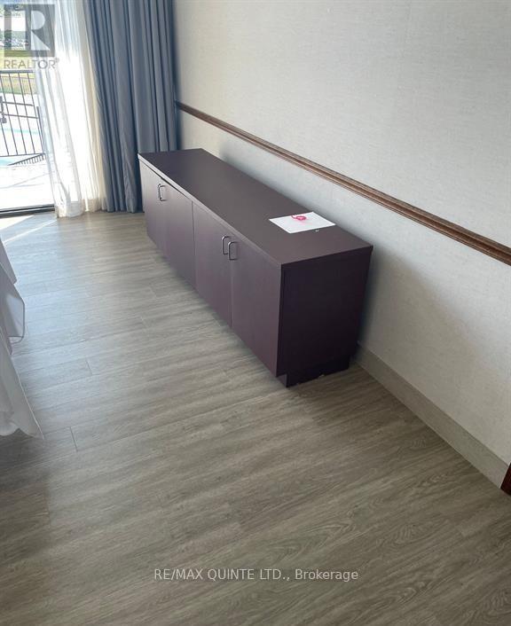 Qe - 11 Bay Bridge Road, Belleville, Ontario  K8P 3P6 - Photo 17 - X12700084