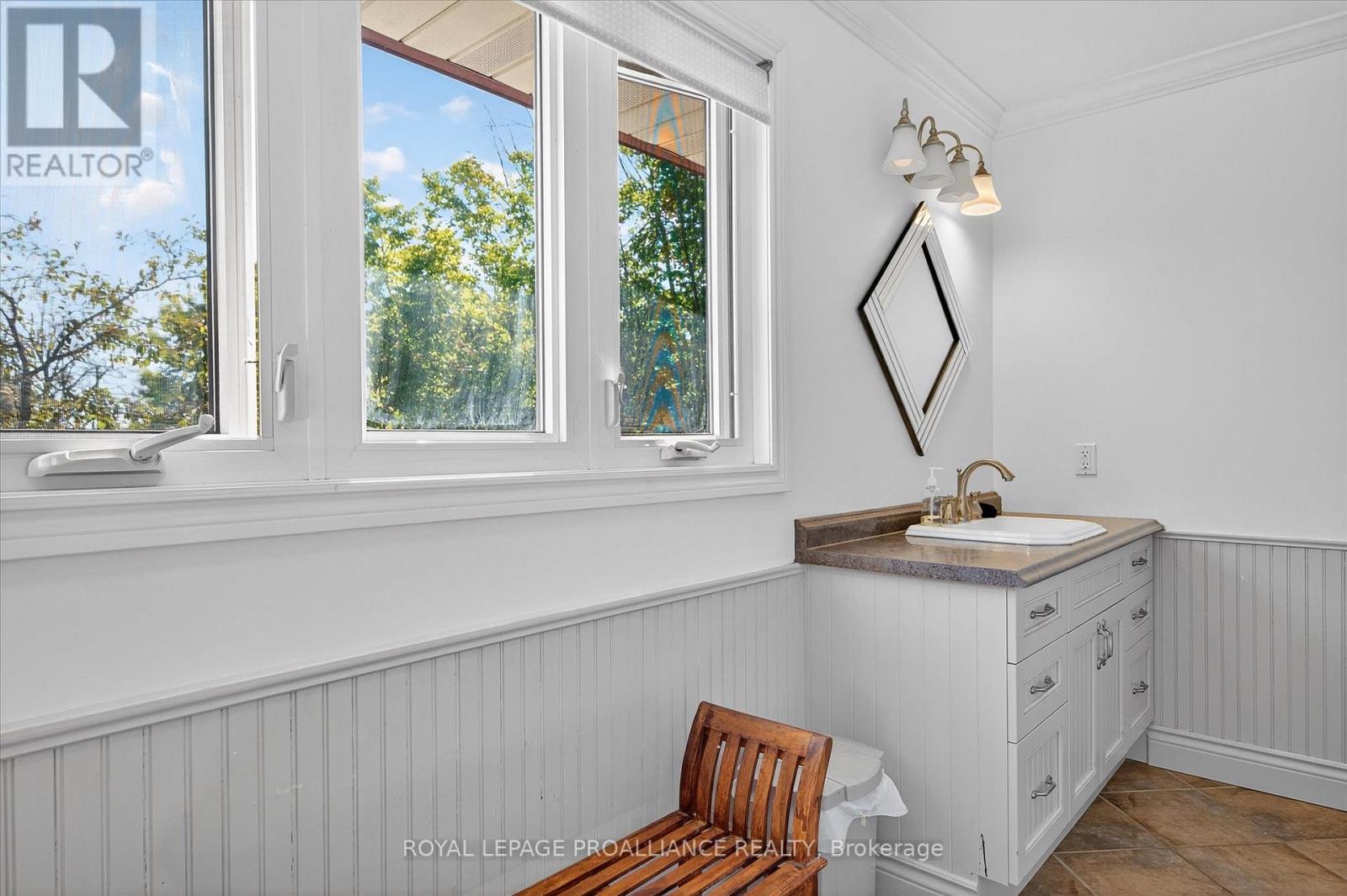 9 Leanne Avenue, Otonabee-South Monaghan, Ontario  K9J 6X8 - Photo 31 - X12700096