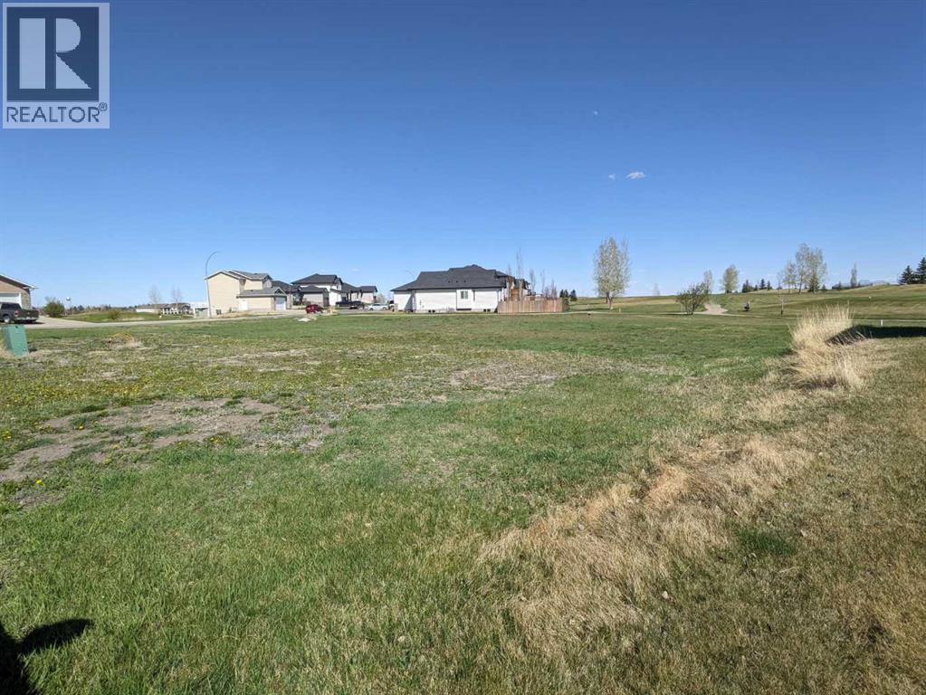 1502 Whispering Drive, Vulcan, Alberta